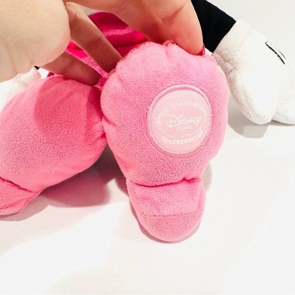 Disney Store Exclusive Minnie Mouse Pink Outfit Plush - Picture 4 of 7